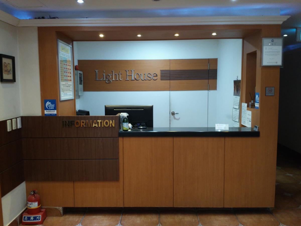 Geoje Jangseungpo Lighthouse Hotel Sodong Esterno foto
