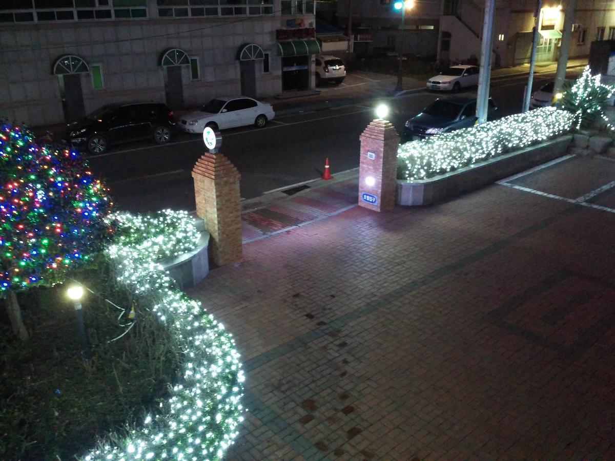 Geoje Jangseungpo Lighthouse Hotel Sodong Esterno foto