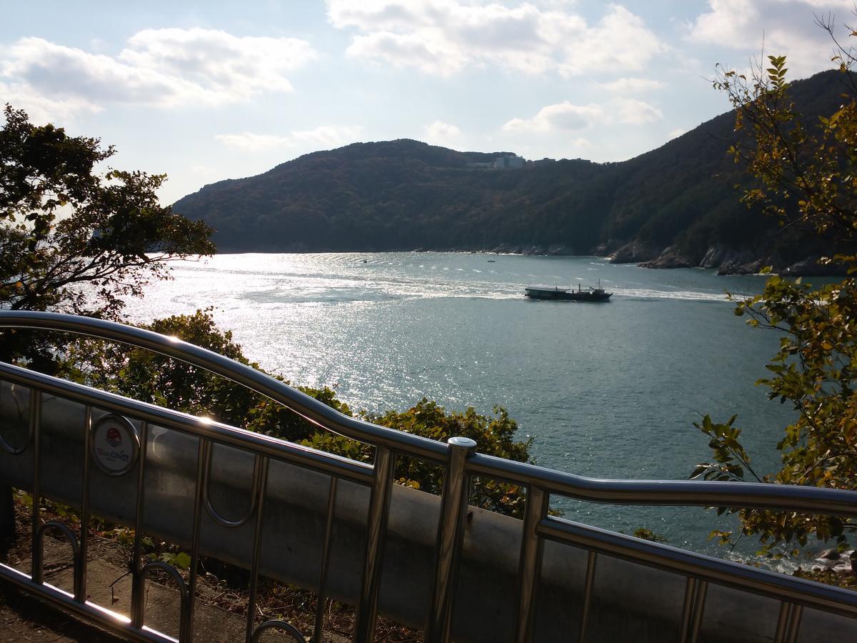 Geoje Jangseungpo Lighthouse Hotel Sodong Esterno foto