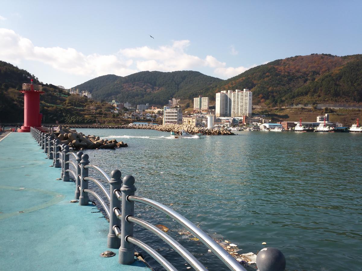 Geoje Jangseungpo Lighthouse Hotel Sodong Esterno foto